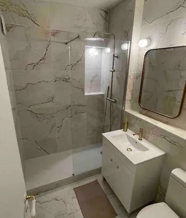 Apartment Charmant 2 Pieces Centre *