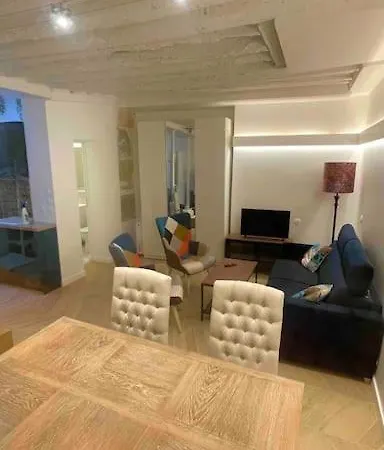 Apartment Charmant 2 Pieces Centre *