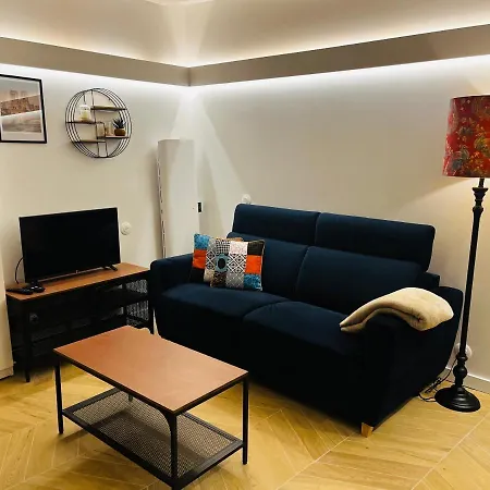 Apartment Charmant 2 Pieces Centre *