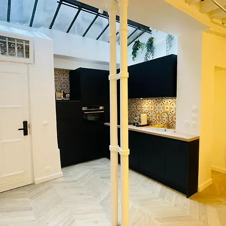 Charmant 2 Pieces Centre Apartment Paris